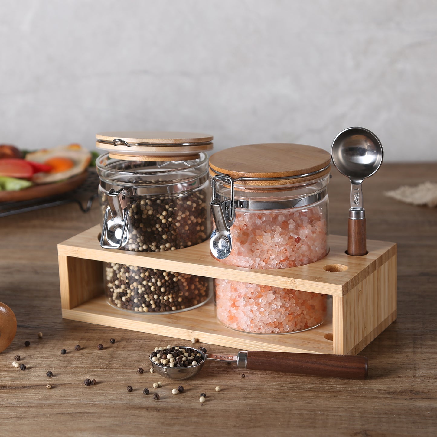 KKC Glass Food Jars with Bamboo Lids,Airtight Spice Canisters Jar With Rack and Scoop, Glass Food Storage Container for Pantry Organization, Kitchen Canisters Sets for Spice,Salt, Tea,Sugar,800ML