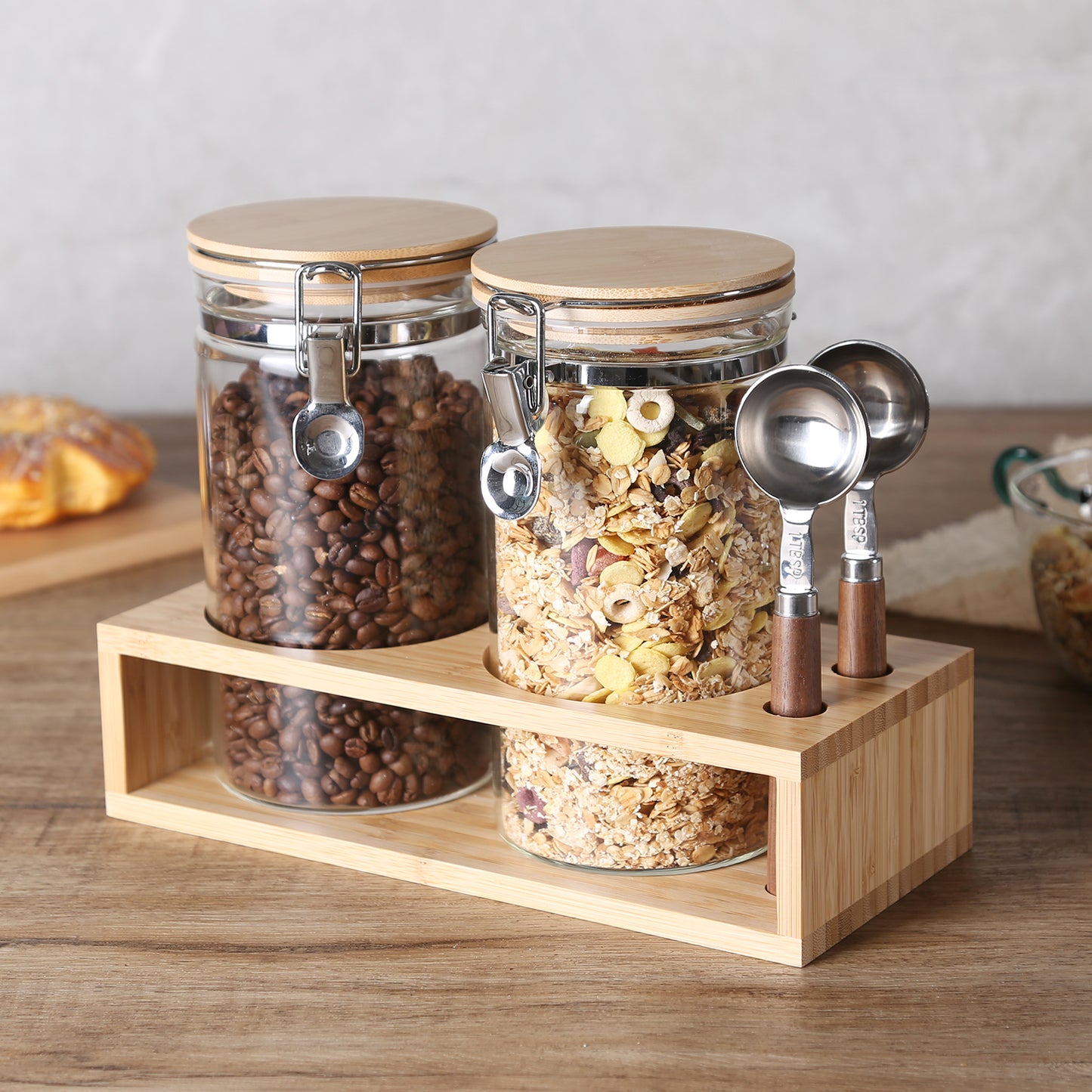 KKC HOME ACCENTS Glass Coffee and Sugar Containers with Airtight Hinged Lids,Sealed Glass Jar Canisters with Scoops for Ground Coffee,Beans,Loose Leaf Tea,Nuts,Matcha,40 Fluid-oz