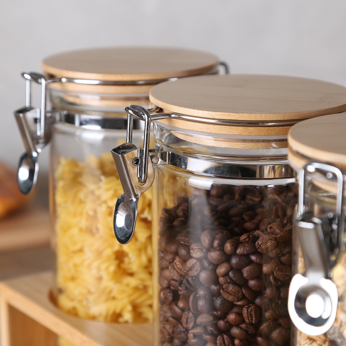 KKC HOME ACCENTS Airtight Glass Coffee Bean Storage Jars with Scoops for Coffee Bar,Sealed Glass Canisters with Hinghed Lids for Ground Coffee,Loose Leaf Tea, Matcha,Sugar,40 Fluid-oz