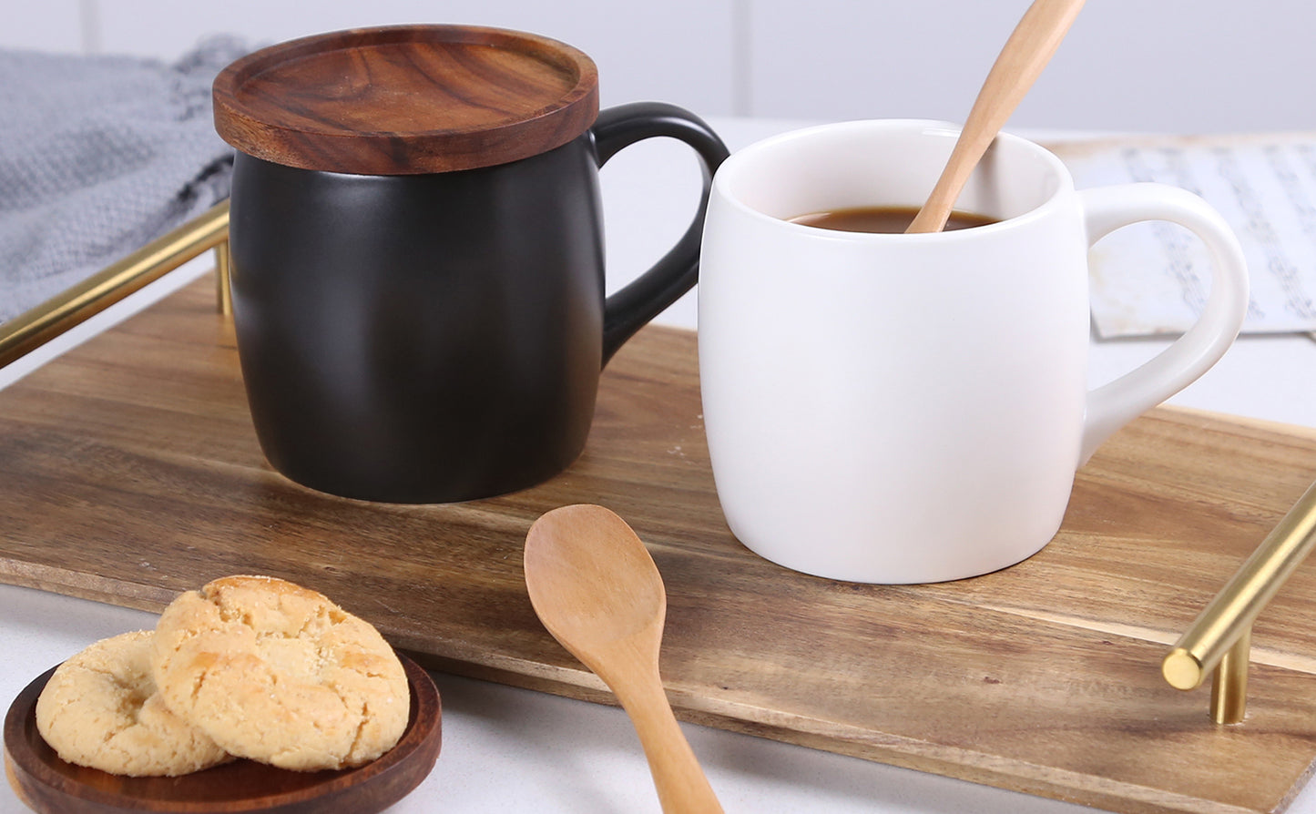 KKC HOME ACCENTS Ceramic Coffee Mug set of 2 with Lid,Ceramic Coffee Mugs Black & White , 13 OZ , Ceramic Coffee Cups
