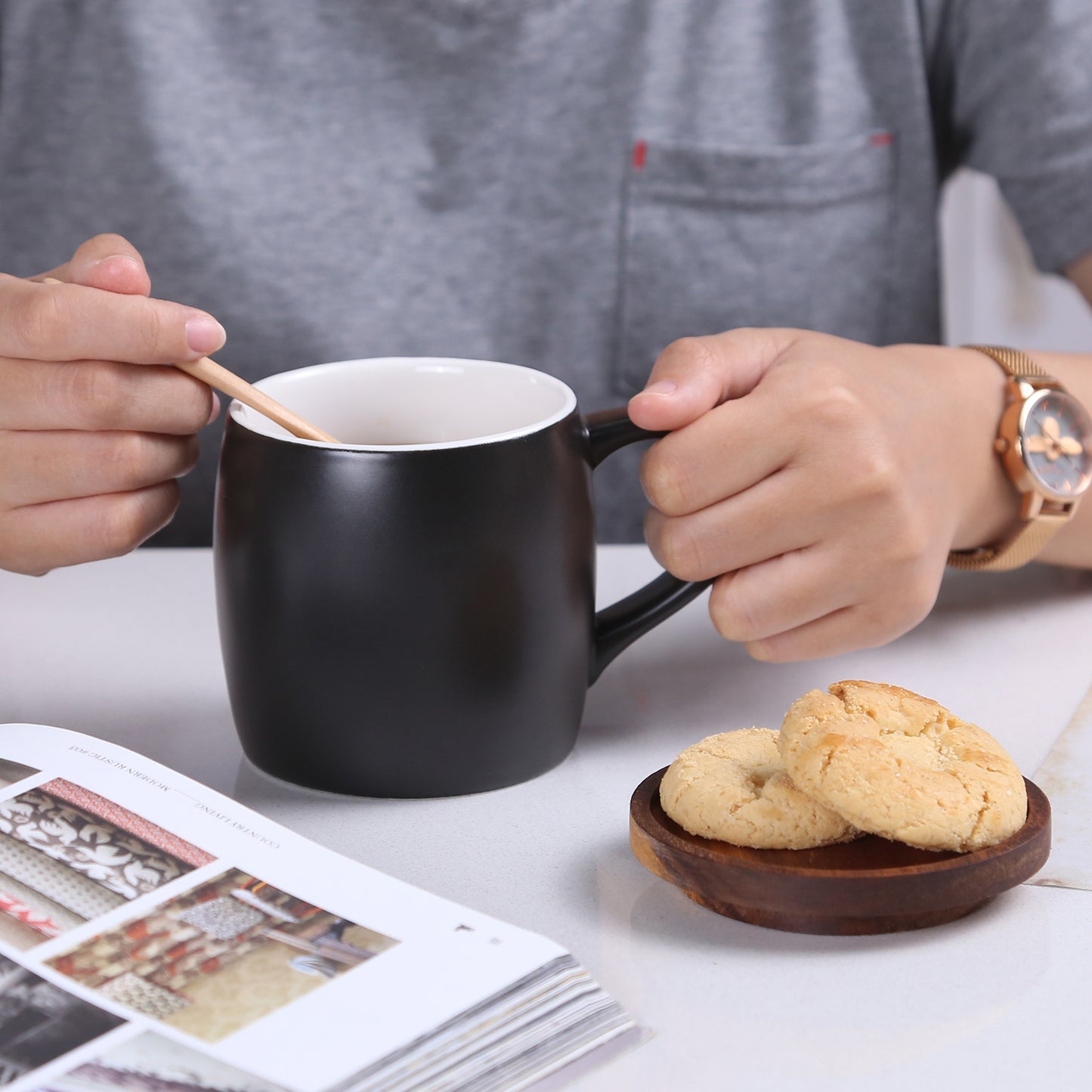 KKC HOME ACCENTS Ceramic Coffee Mug set of 2 with Lid,Ceramic Coffee Mugs Black & White , 13 OZ , Ceramic Coffee Cups