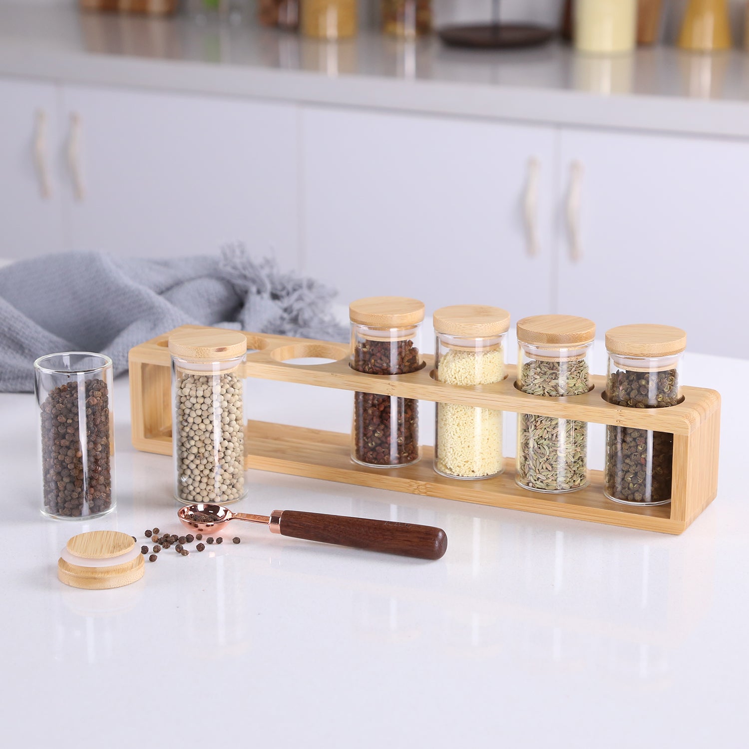 Glass Herb and Spice Jars Acacia Wood Lids Printed Waterproof Label Home  Storage Kitchen Eco Friendly Wooden Spice Racks 